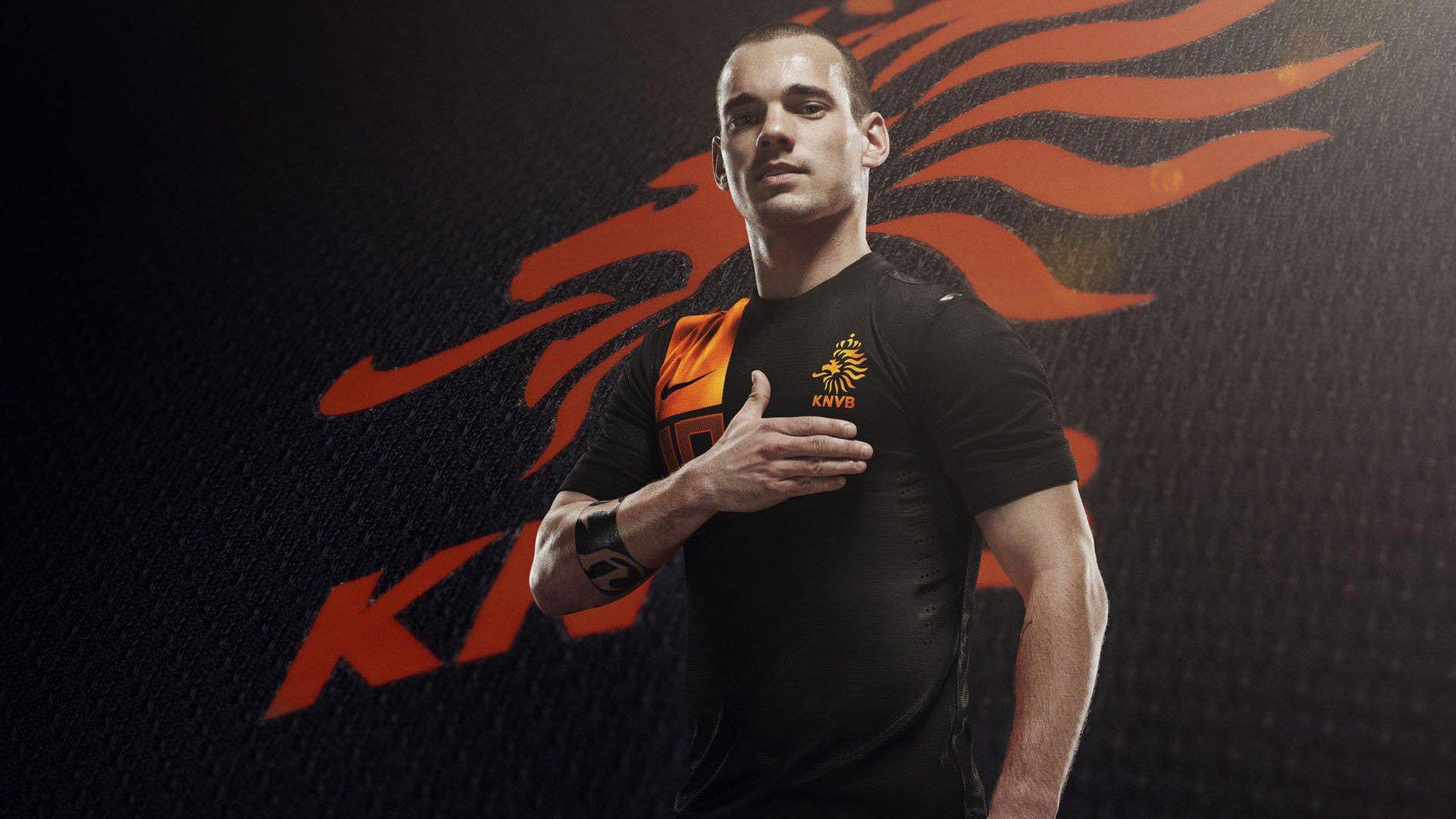 欧亿体育|梅西第八次捧起金球奖 阿根廷巨