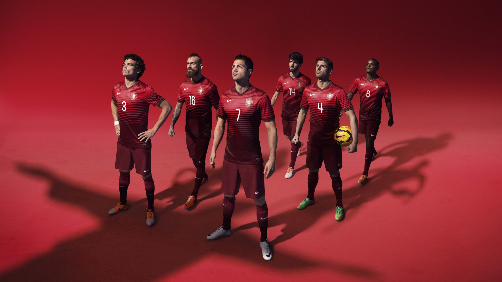 传奇谢幕！足球巨星李明举行盛大退役仪式|